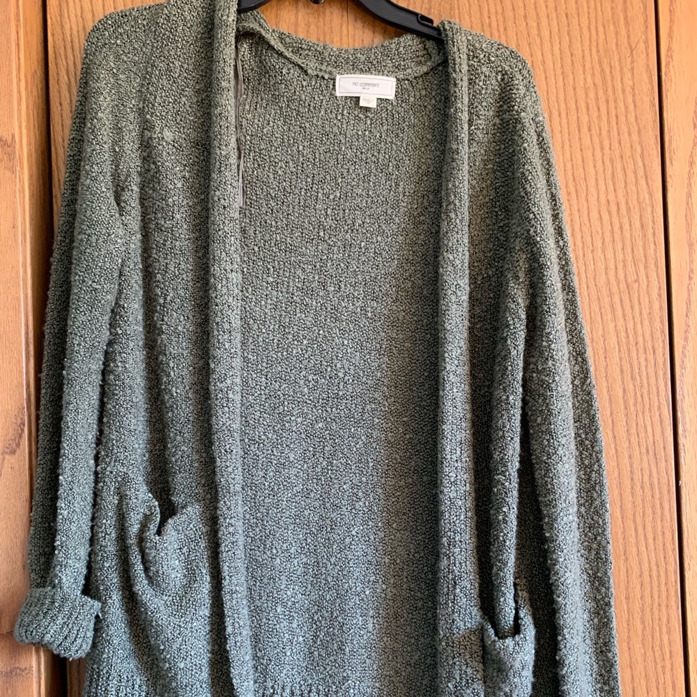 army green cardigan with pockets!!